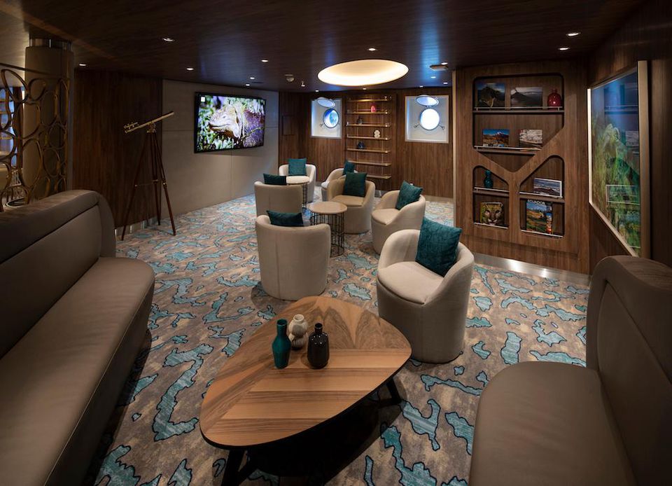 https___blogs-images.forbes.com_micheleherrmann_files_2019_07_1561321041_FL19-NaturalistLounge1-PR